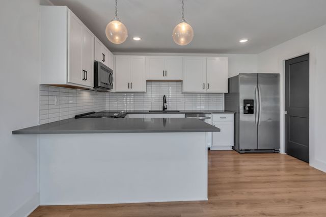 102 Duke St Apt 17, Nashville, TN 37207