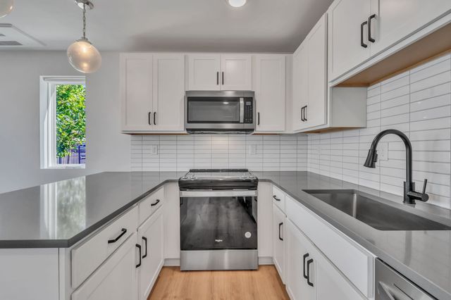 102 Duke St Apt 17, Nashville, TN 37207