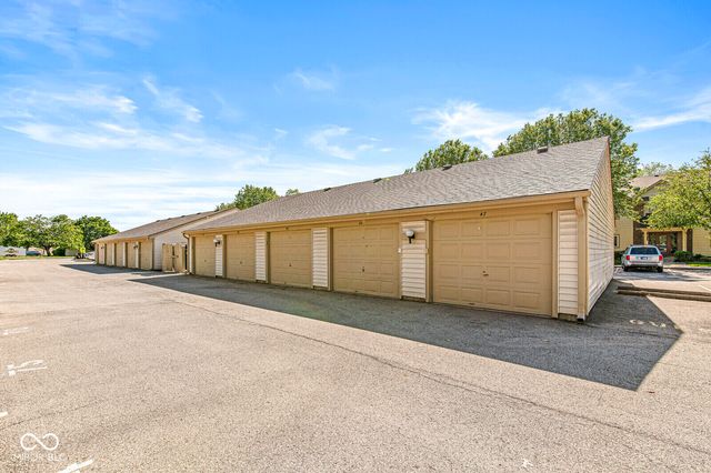 12559 Timber Creek Drive 5, Carmel, IN 46032