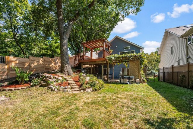 3045 Dundee Lane, Mound, MN 55364