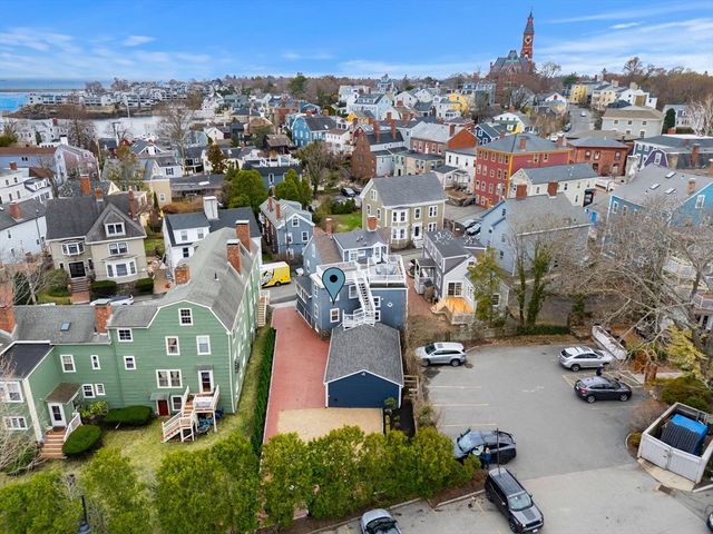 12 Darling St 2, Marblehead, MA 01945