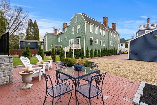 12 Darling St 2, Marblehead, MA 01945