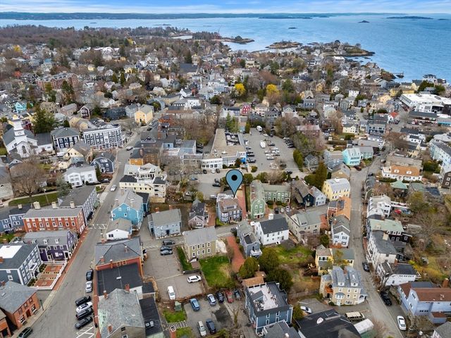 12 Darling St 2, Marblehead, MA 01945