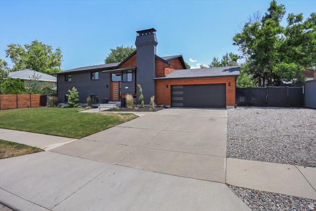 8641 S BUENA VISTA DR, Sandy, UT 84094