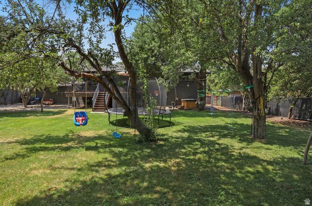 8641 S BUENA VISTA DR, Sandy, UT 84094