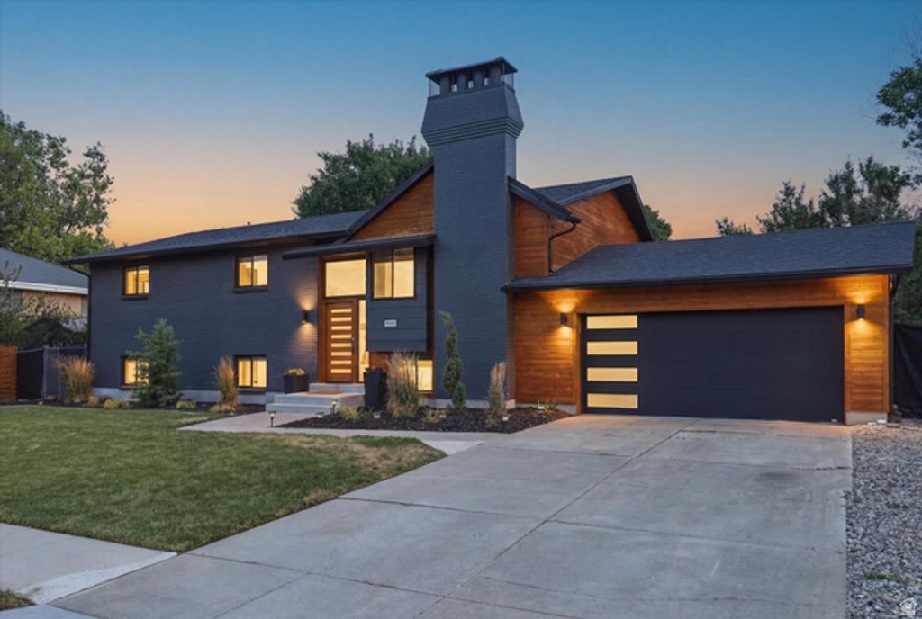 8641 S BUENA VISTA DR, Sandy, UT 84094