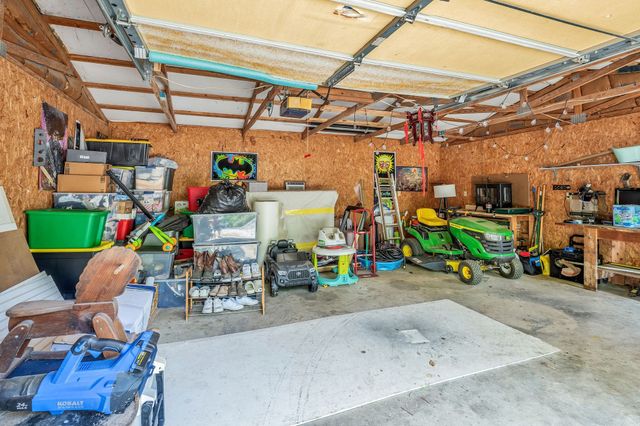 217 Old 99 Cir, Hohenwald, TN 38462