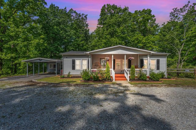 217 Old 99 Cir, Hohenwald, TN 38462