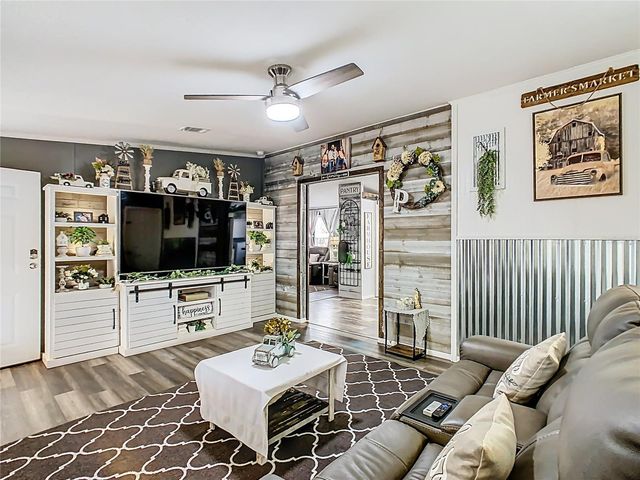 214 GROVE RIDGE DRIVE, Winter Haven, FL 33880