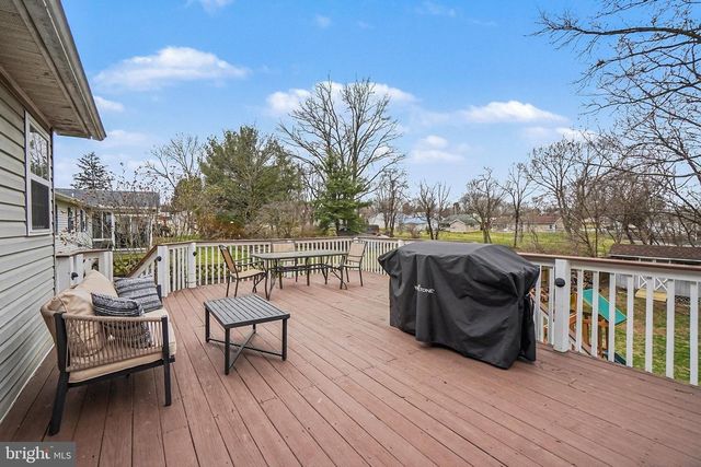 1908 GEORGE AVE, Carlisle, PA 17013