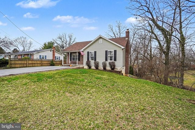 1908 GEORGE AVE, Carlisle, PA 17013