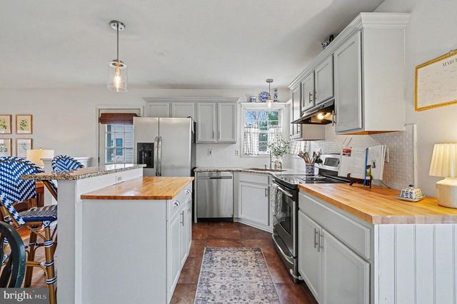 1908 GEORGE AVE, Carlisle, PA 17013