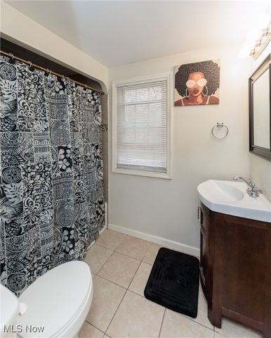 3742 E Antisdale Road, South Euclid, OH 44118