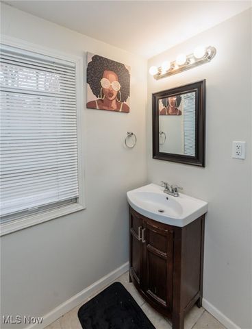 3742 E Antisdale Road, South Euclid, OH 44118