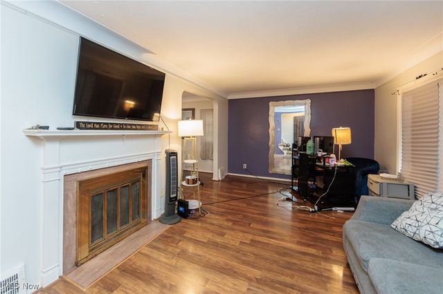 3742 E Antisdale Road, South Euclid, OH 44118