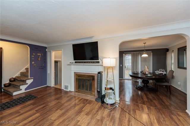 3742 E Antisdale Road, South Euclid, OH 44118