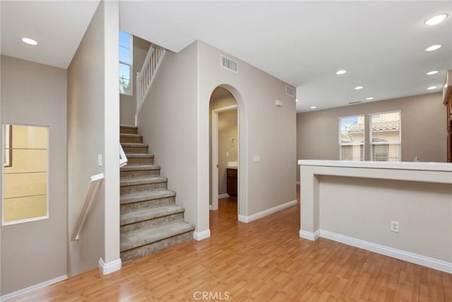 21 Tall Oak, Irvine, CA 92603