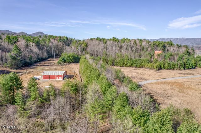 657 Pedro Shoun Lane, Mountain City, TN 37683