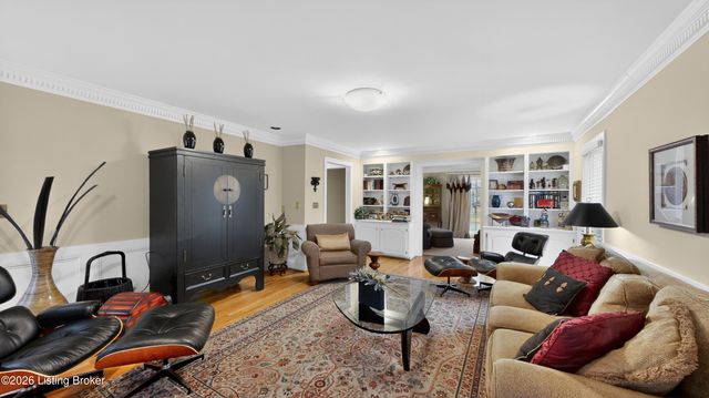 10743 Hobbs Station Rd, Louisville, KY 40223