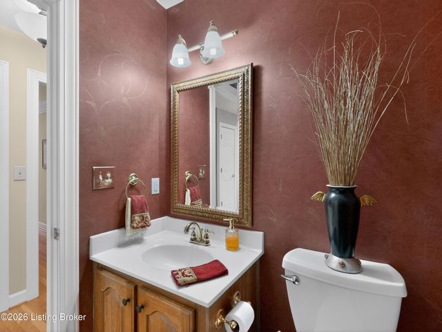 10743 Hobbs Station Rd, Louisville, KY 40223