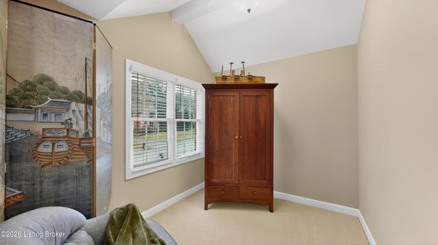 10743 Hobbs Station Rd, Louisville, KY 40223