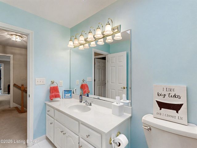 10743 Hobbs Station Rd, Louisville, KY 40223