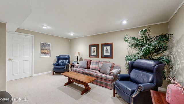 10743 Hobbs Station Rd, Louisville, KY 40223