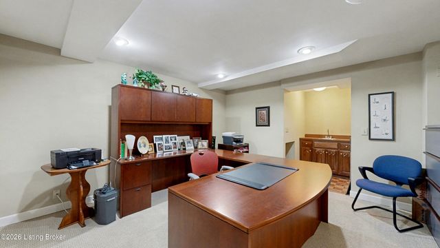 10743 Hobbs Station Rd, Louisville, KY 40223