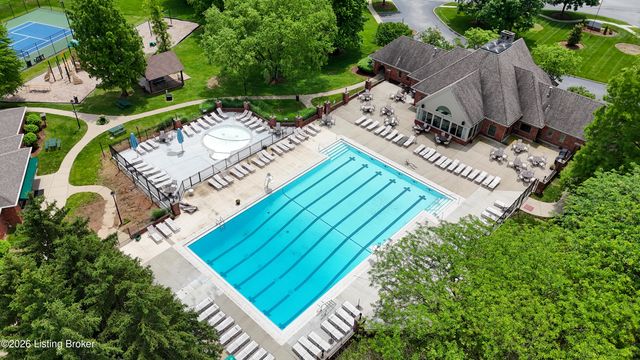 10743 Hobbs Station Rd, Louisville, KY 40223