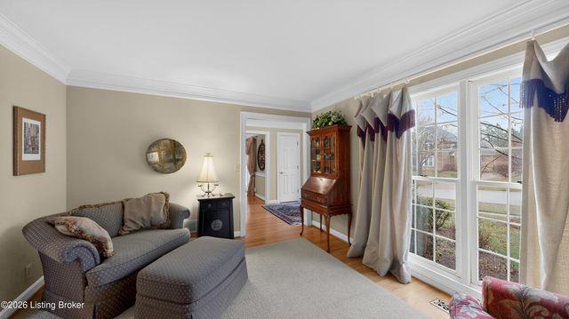 10743 Hobbs Station Rd, Louisville, KY 40223