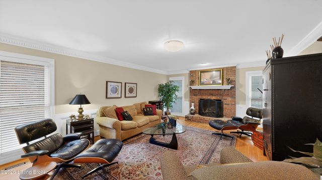 10743 Hobbs Station Rd, Louisville, KY 40223