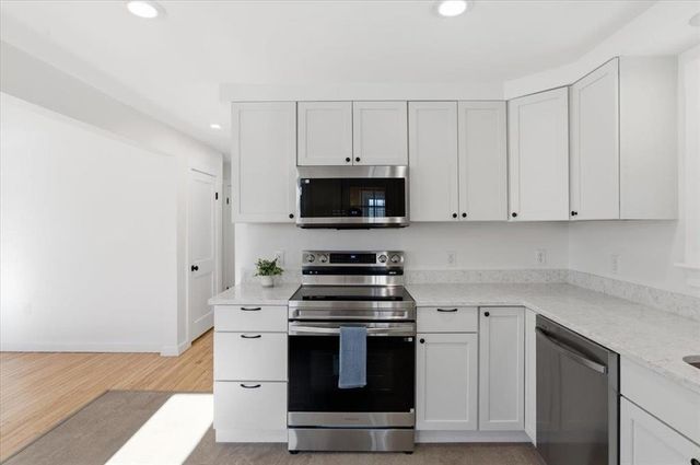 1960 North Avenue, Burlington, VT 05408