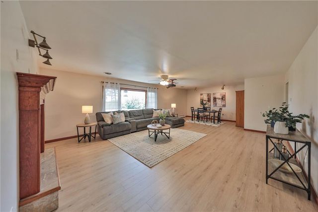 295 Crown View Avenue, Stockertown Boro, PA 18083