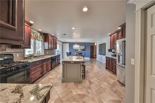295 Crown View Avenue, Stockertown Boro, PA 18083