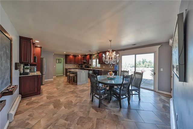 295 Crown View Avenue, Stockertown Boro, PA 18083