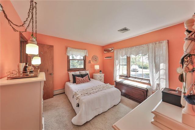 295 Crown View Avenue, Stockertown Boro, PA 18083