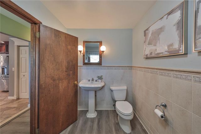 295 Crown View Avenue, Stockertown Boro, PA 18083