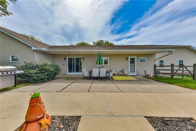 295 Crown View Avenue, Stockertown Boro, PA 18083