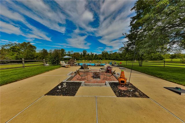 295 Crown View Avenue, Stockertown Boro, PA 18083