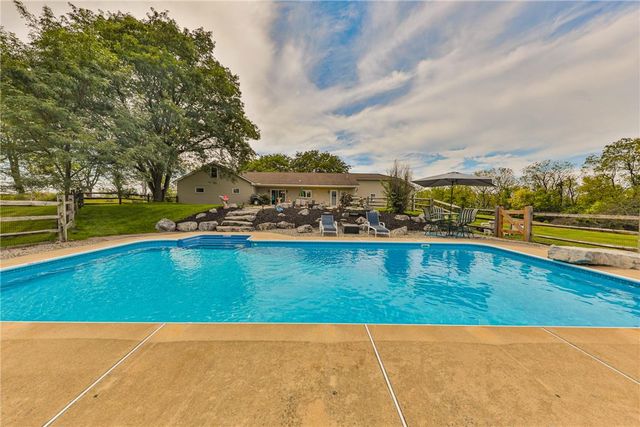 295 Crown View Avenue, Stockertown Boro, PA 18083