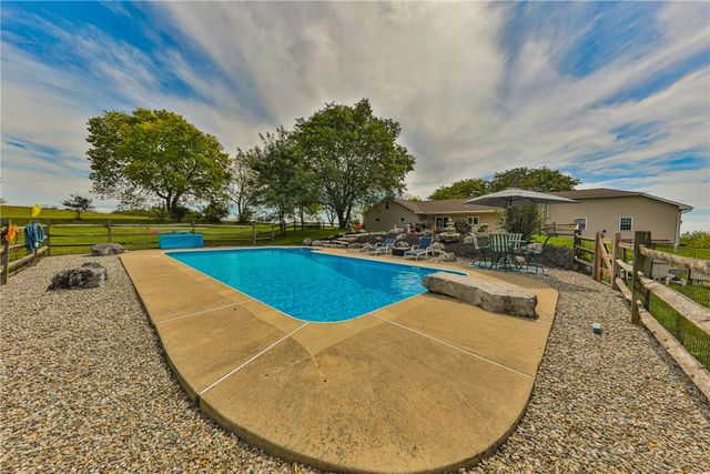 295 Crown View Avenue, Stockertown Boro, PA 18083