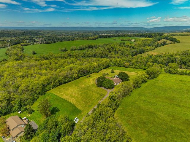 295 Crown View Avenue, Stockertown Boro, PA 18083