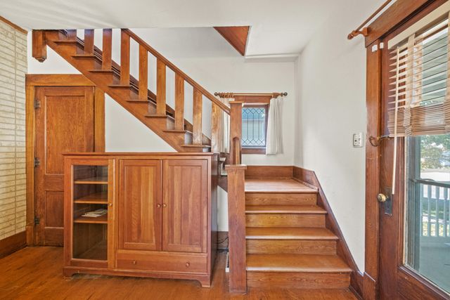 520 E Main Street Se, Caledonia Vlg, MI 49316