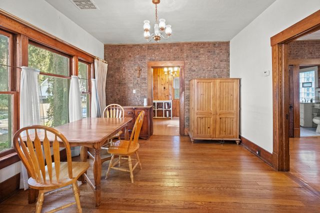 520 E Main Street Se, Caledonia Vlg, MI 49316