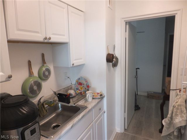 11820 Edgewater Drive 619, Lakewood, OH 44107