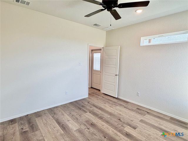 1611 Crooked River Court, Temple, TX 76502