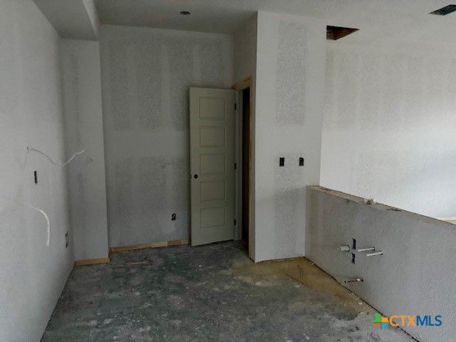 1611 Crooked River Court, Temple, TX 76502