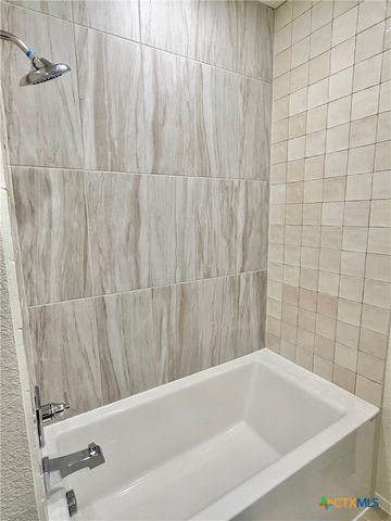 1611 Crooked River Court, Temple, TX 76502