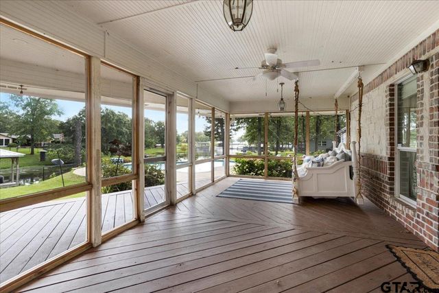 6130 Peninsula Cir, Athens, TX 75752