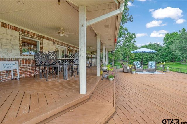 6130 Peninsula Cir, Athens, TX 75752